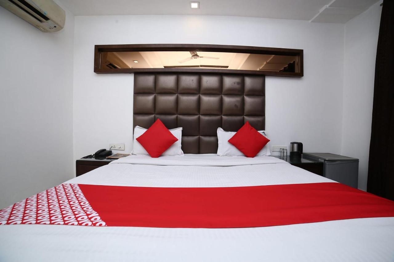 Oyo 11150 Hotel Jmd Rooms Нью-Дели Экстерьер фото