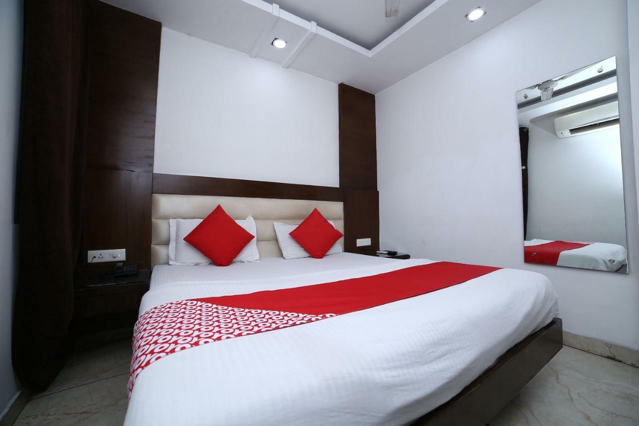 Oyo 11150 Hotel Jmd Rooms Нью-Дели Экстерьер фото
